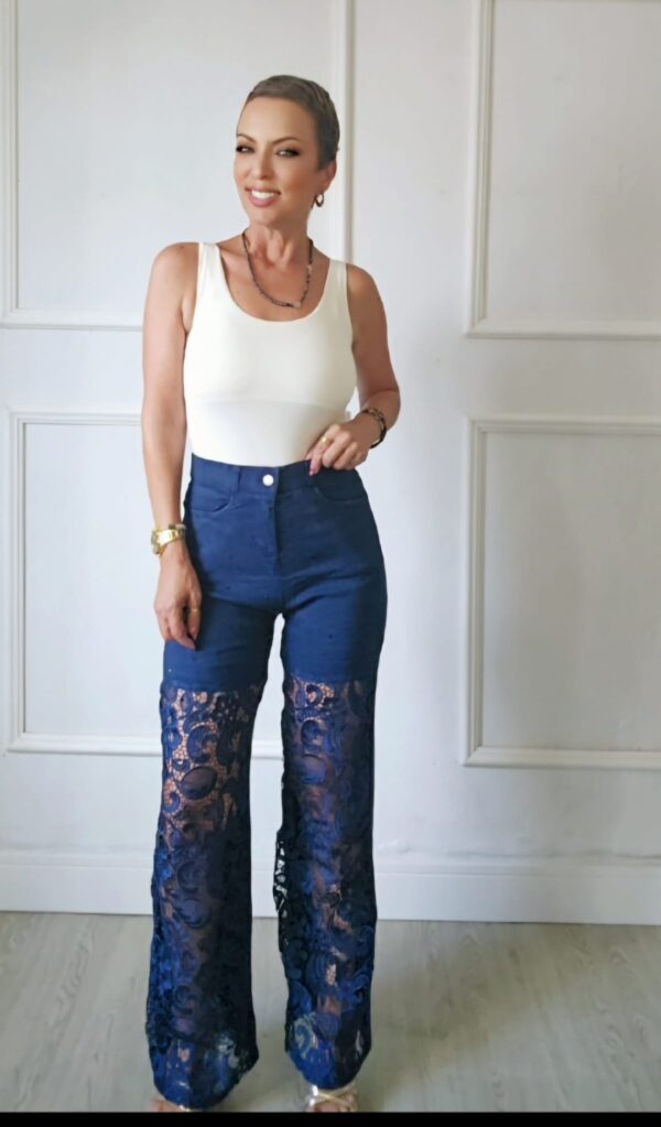 Pantalón Vaquero Encajes (Media Pierna)
